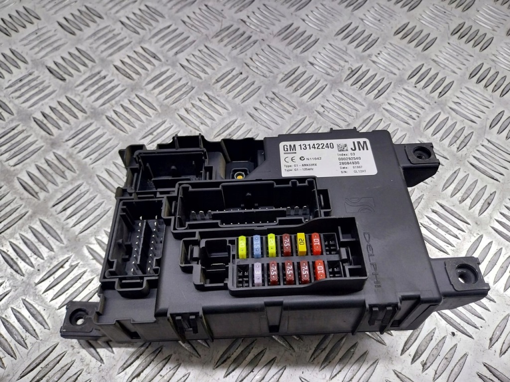 фото №1, Коробка предохранителей opel corsa d 1.3 cdti 13142240jm