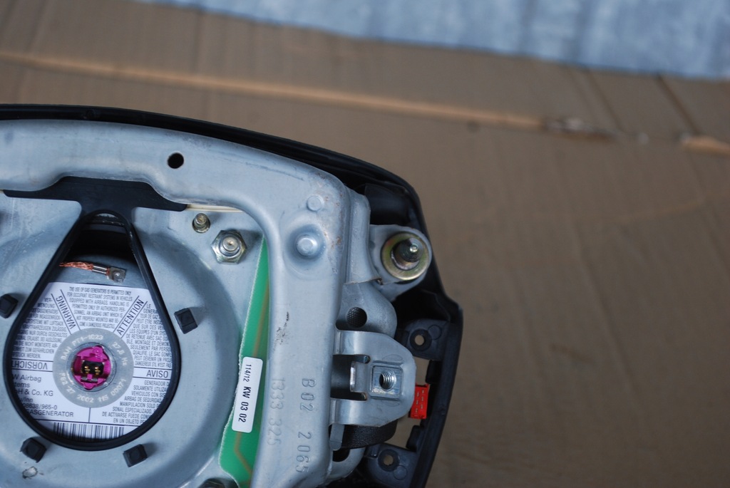 фото №12, Подушка подушка безпеки audi a8 d2 czarna 8e0880201ab