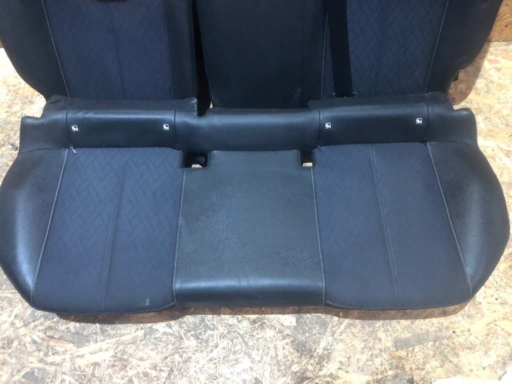 фото №9, Салон сиденья заднее сиденье обшивки пластики opel corsa f