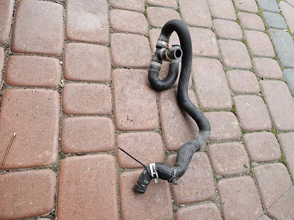 фото №1, Шланг труба wąż wody 1.5dci renault megane 4 iv 210474077r