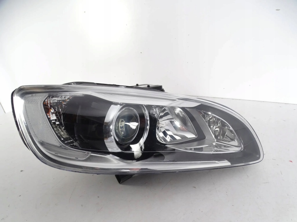 фото №1, Лампа перед передня права volvo xc60 lift 13-17 ксенон