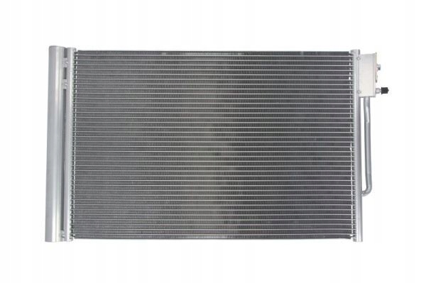 фото №1, Конденсатор радиатор кондиционера ktt110646