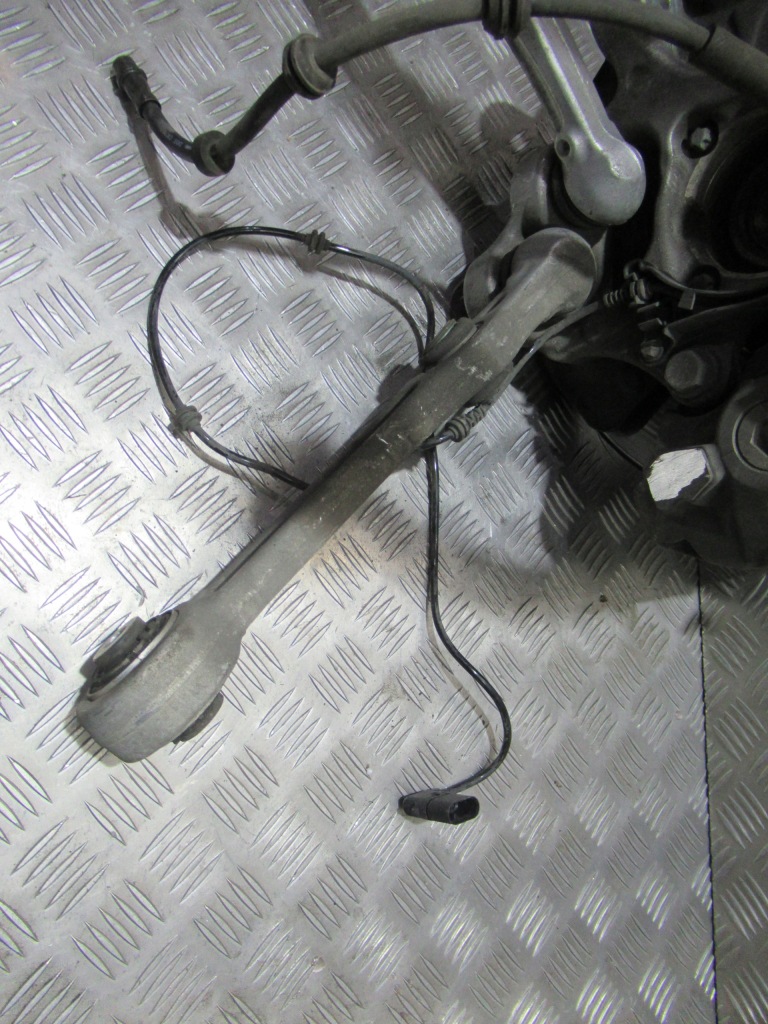 Mercedes w253 glc рестайлінг  2.2 підвіска поворотний кулак ліва лівий перед передні Доставка