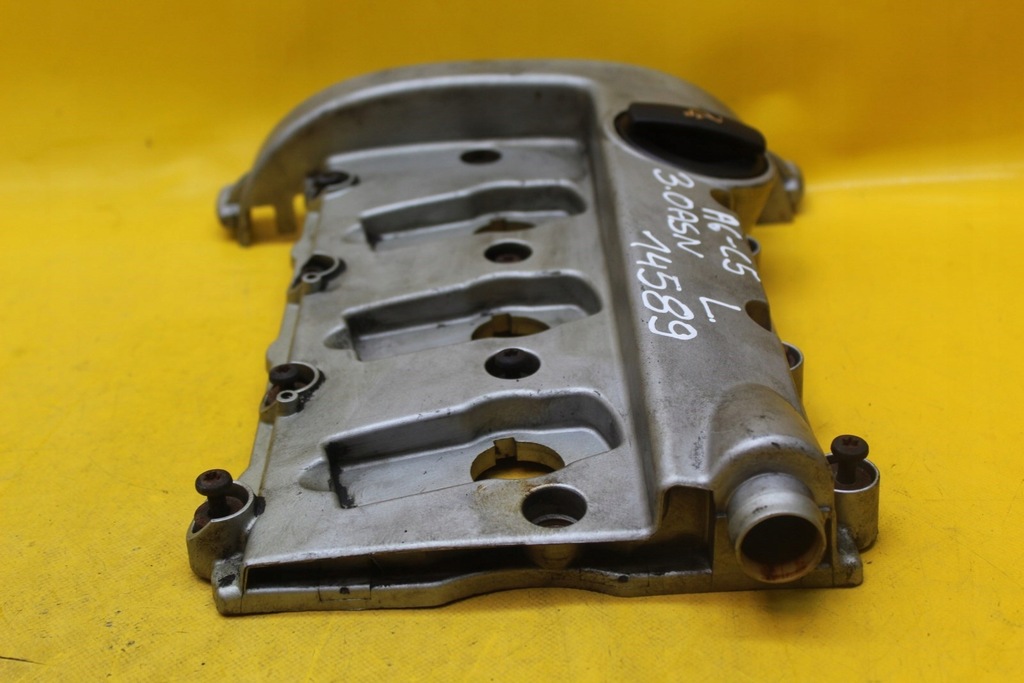 фото №5, Кришка клапанів ліва a6 c5 3.0 asn 06c103471