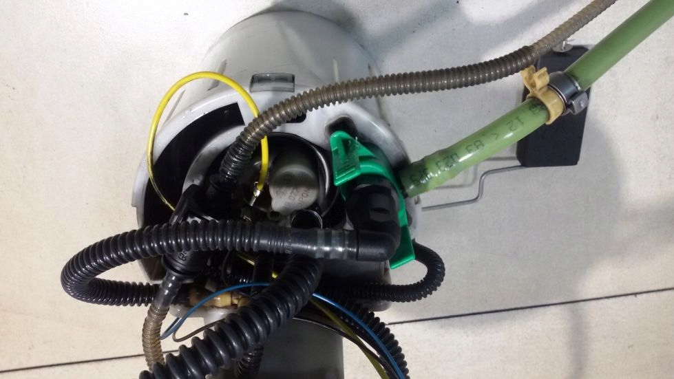 фото №8, Насос топлива поплавок audi a4 b6 1.9 tdi 8e0919050k