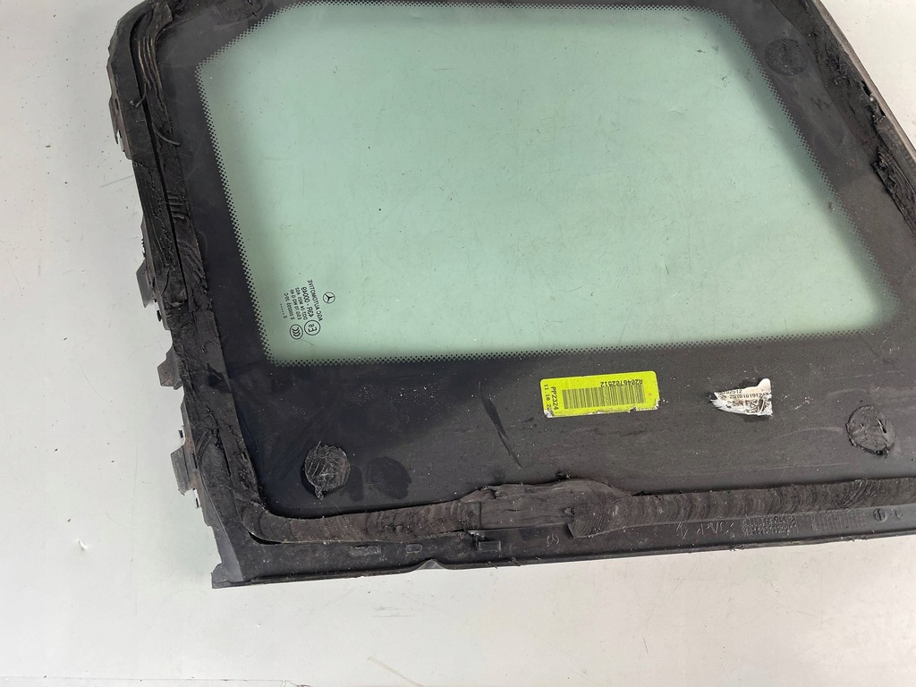 фото №10, Mercedes-benz glk x204 2014 задня сторона ліва скло кузовна задня