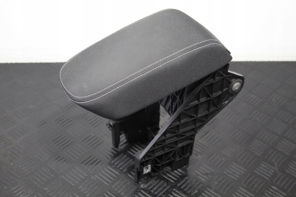 фото №1, Подлокотник skoda scala 657 654864207a