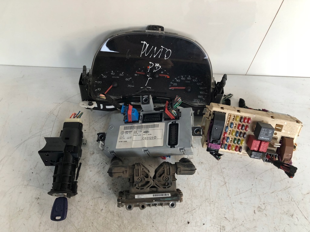 фото №1, Блок управления набор стартовый fiat punto ii 1.2 46820323