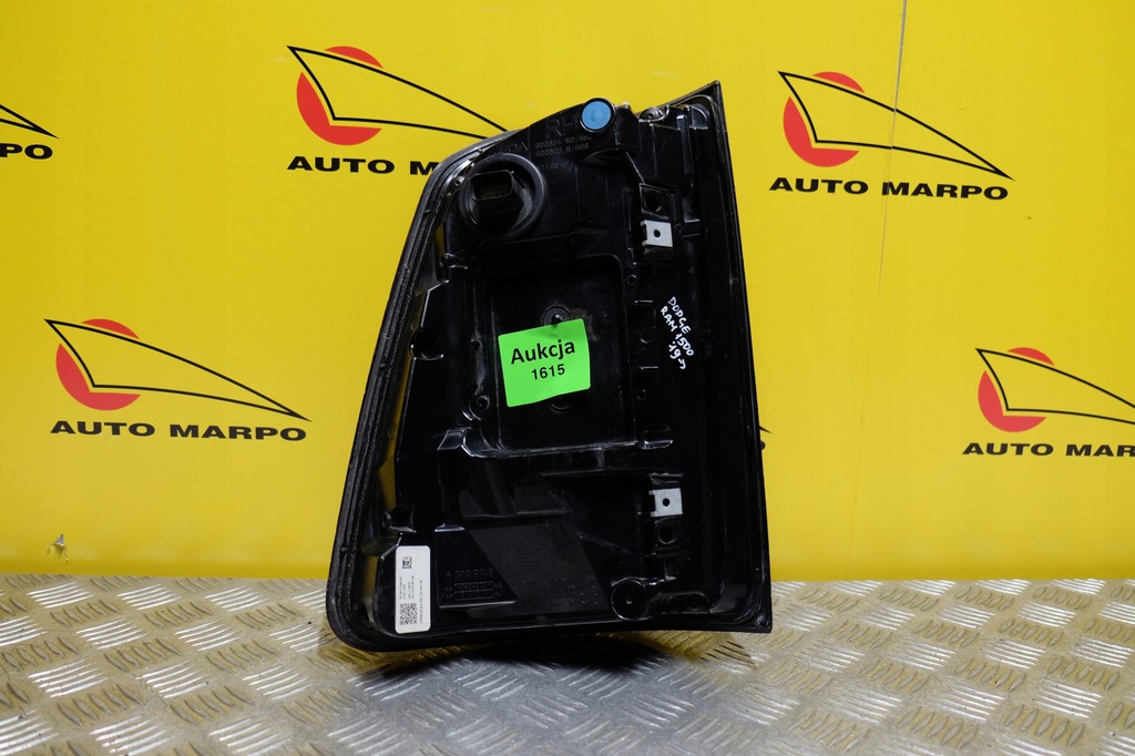 фото №13, Dodge ram 1500 2019- лампа задня права czarna led usa