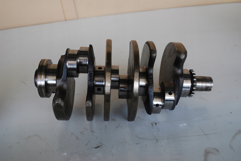 фото №1, Wał коленчатый audi a6 c5 2.5 tdi afb 059e