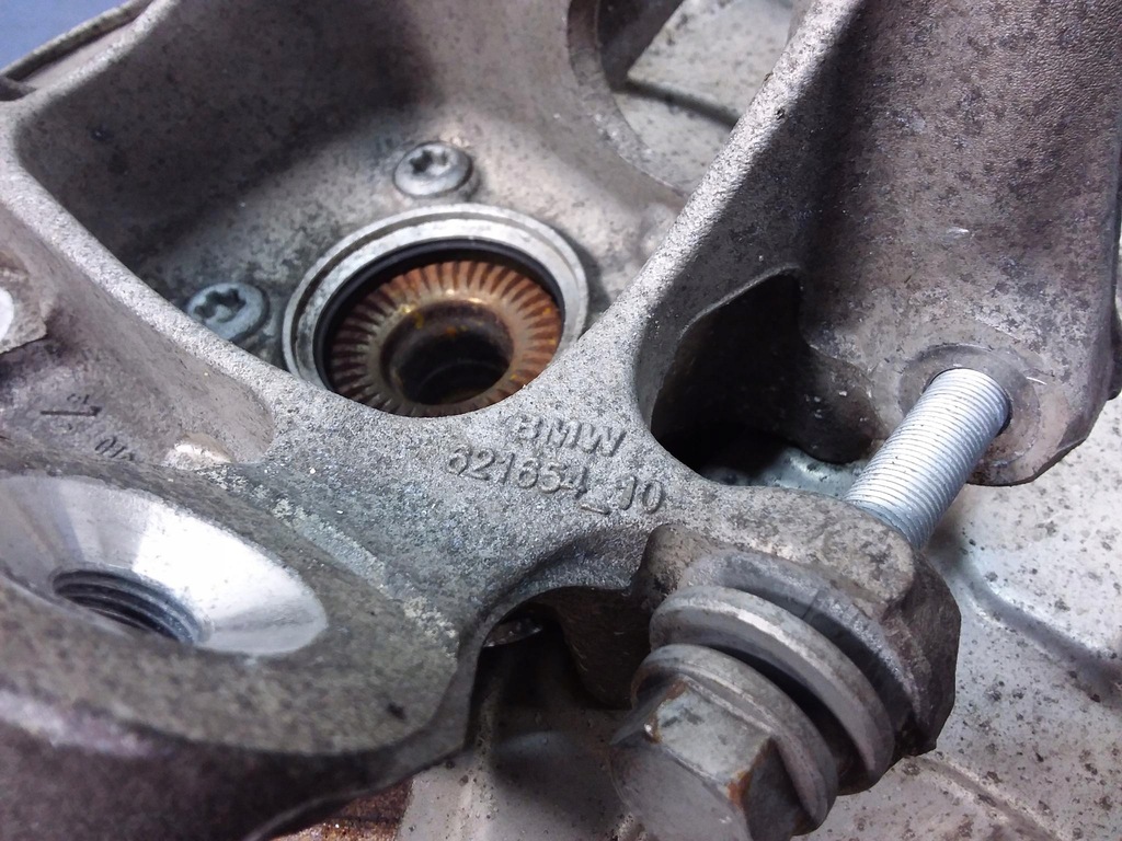 фото №5, Bmw 7 g11 g12 поворотный кулак левая задняя ступица 6865661