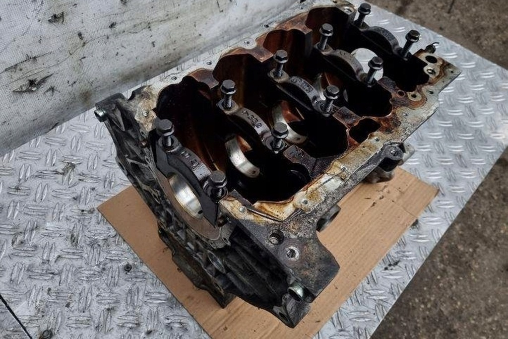 фото №15, Блок двигуна vw golf plus 5m1, 521 bag 1.6l бензиновий 85kw 2007