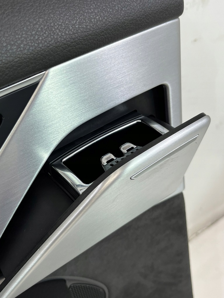 фото №7, Обшивка дверь правый задняя audi a8 d4 нет long, idealny