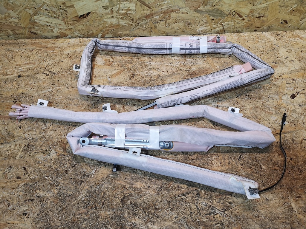 фото №1, Citroen c5 aircross шторка безопасности правая левая