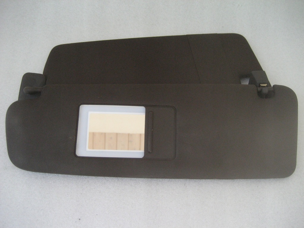 фото №1, Porsche cayenne 7p5 защита солнцезащитная коричневый