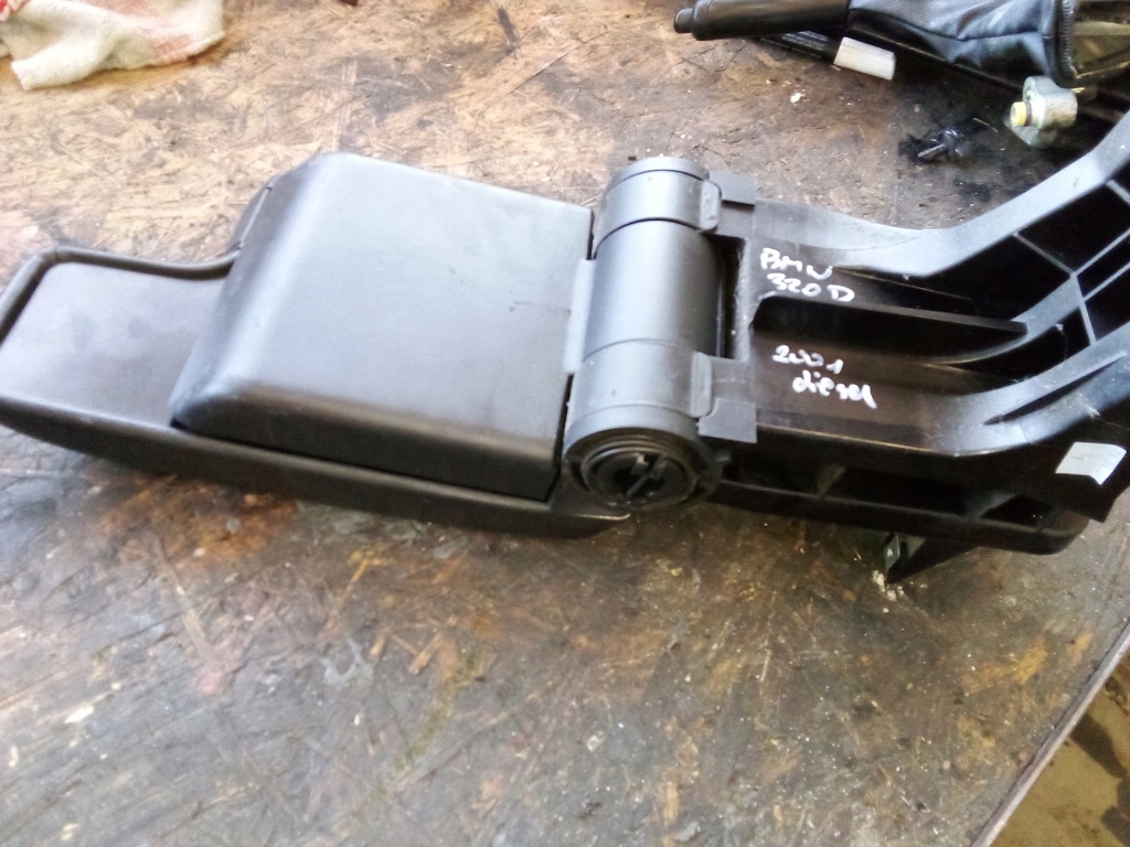 фото №9, Підлокітник bmw 51168213678