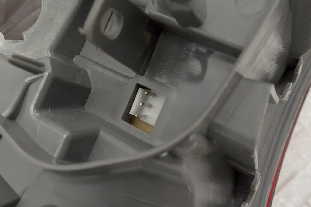 фото №11, Toyota corolla xi e16 2013-2016 sedan лампа задняя led правая 8158102570