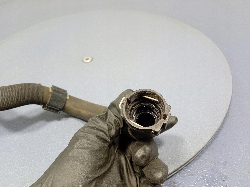 Bmw x5 g05 18- m50d 400km шланг патрубок трубка радіатора води 9894789 Зі Шроту