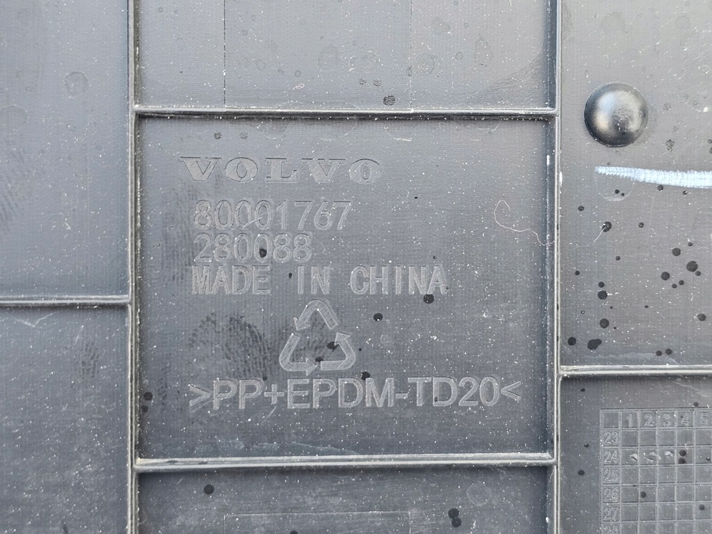 фото №9, Рамка підкладка pod номерний знак volvo ex30 ex-30 2023 -