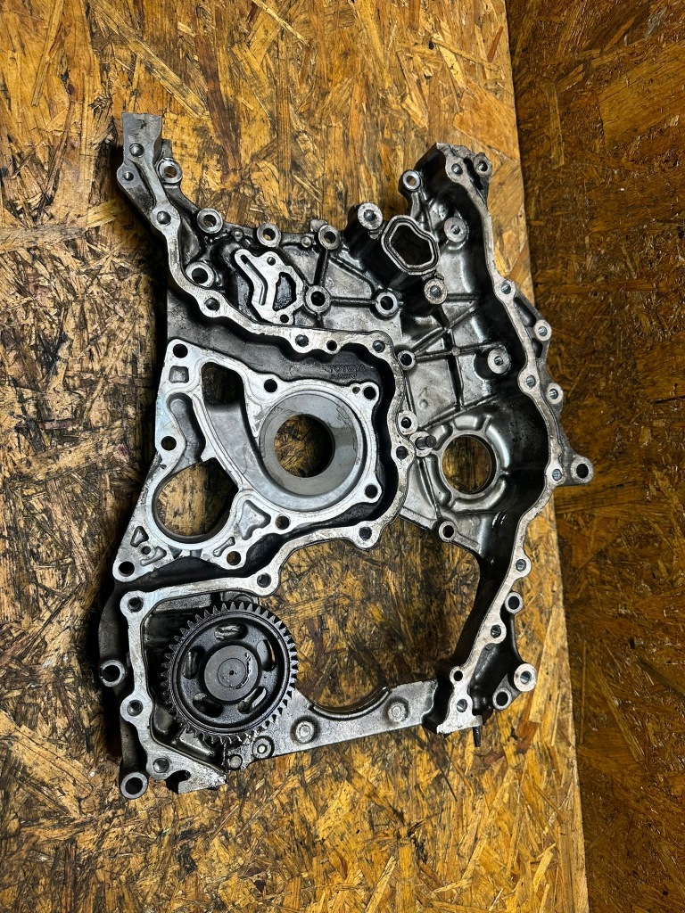 фото №1, Корпус розподільного валу насос оливи toyota land cruiser 2.8 d4d 1gd