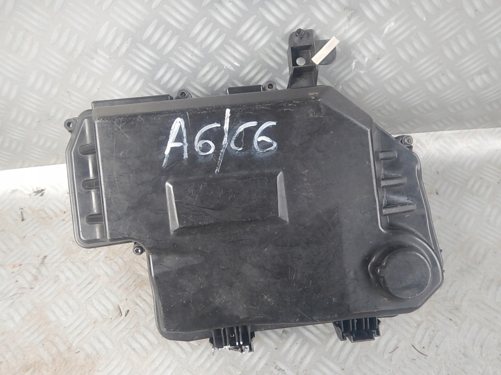 фото №1, Audi a6 c6 allroad коробка корпус запобіжників