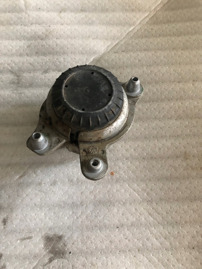 фото №1, Mercedes подушка двигателя a2132400600