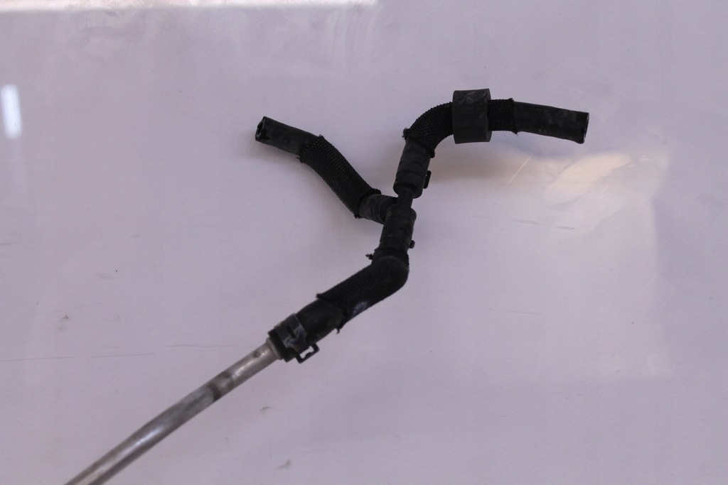 фото №6, Audi r8 труба шланг вентиляційний 4s0121465d