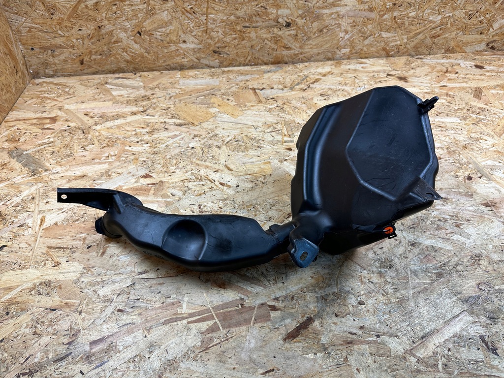 фото №6, Бак омывателя помпа tesla model y 1607948-00-b 2020-