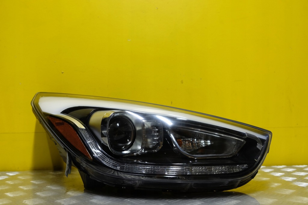 Купити Hyundai tucson ix35 2010- фара фара звичайна лінзована led r америка
