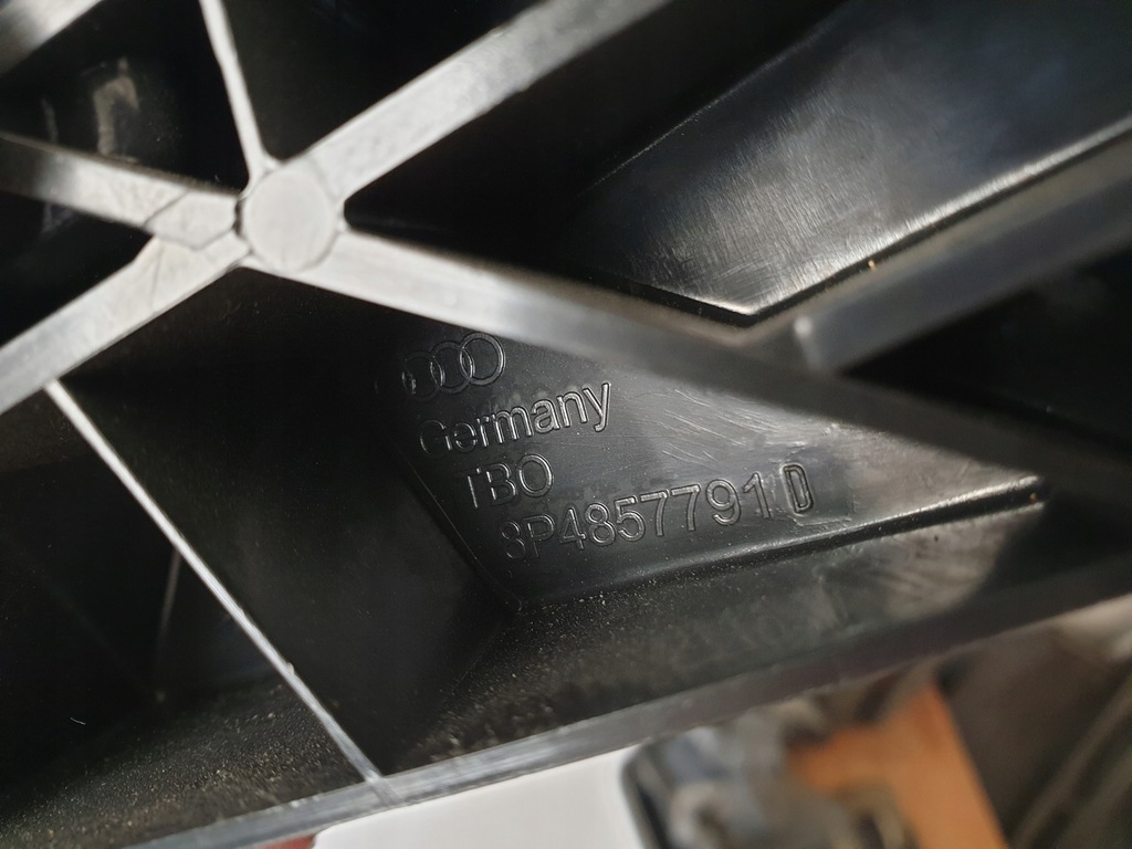 фото №6, Напрямна поперечина ліва задня audi a3 8p 2008 rok