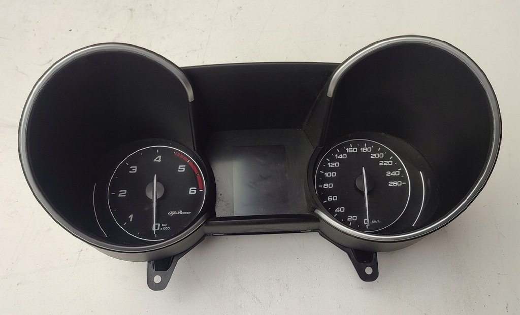 фото №1, Alfa romeo giulia счетчик приборная панель europa механическая коробка передач