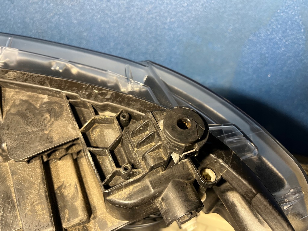 фото №10, Лампа правая передняя vw crafter man tge