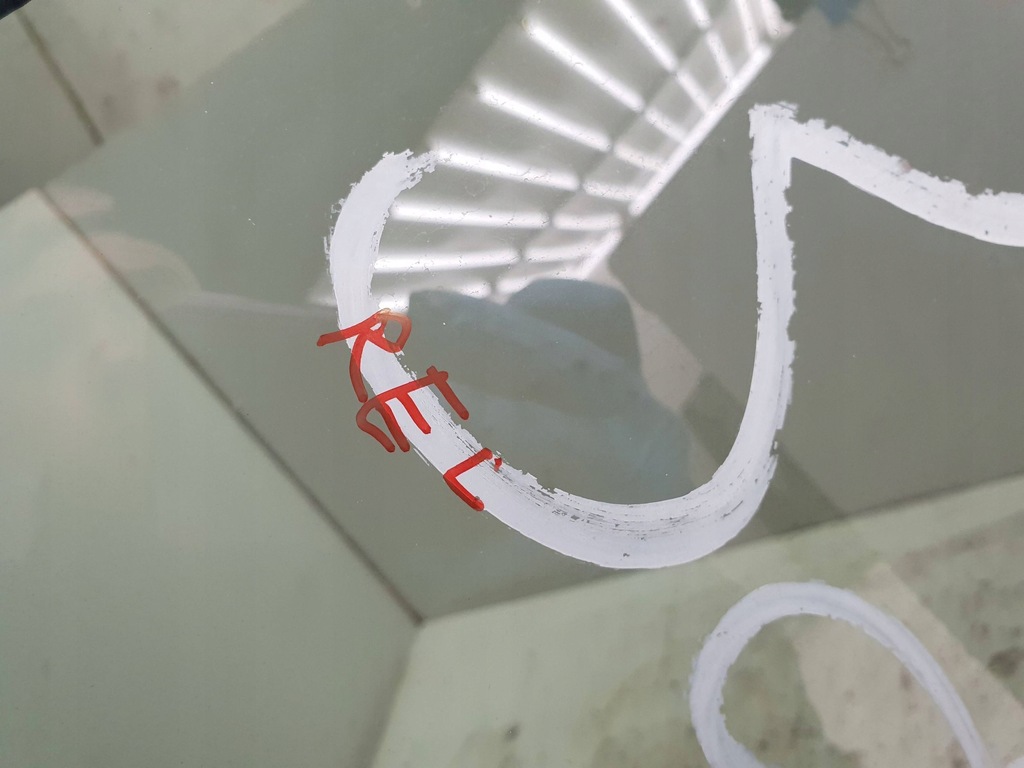 фото №2, Land rover range rover l322 2010 стекло дверь задних