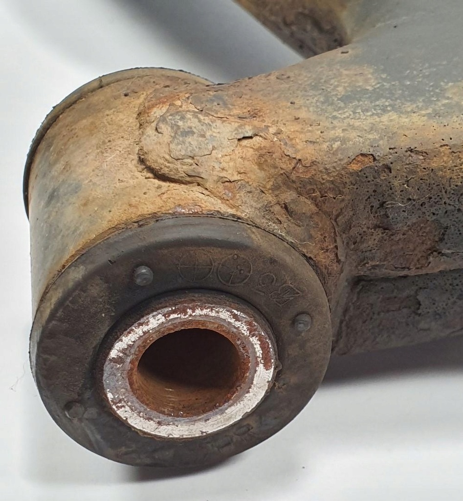 фото №6, Рычаг правый перед mitsubishi grandis