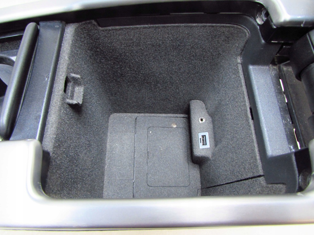 фото №9, Volvo c70 ii 06-13 туннель средний подлокотник кожа