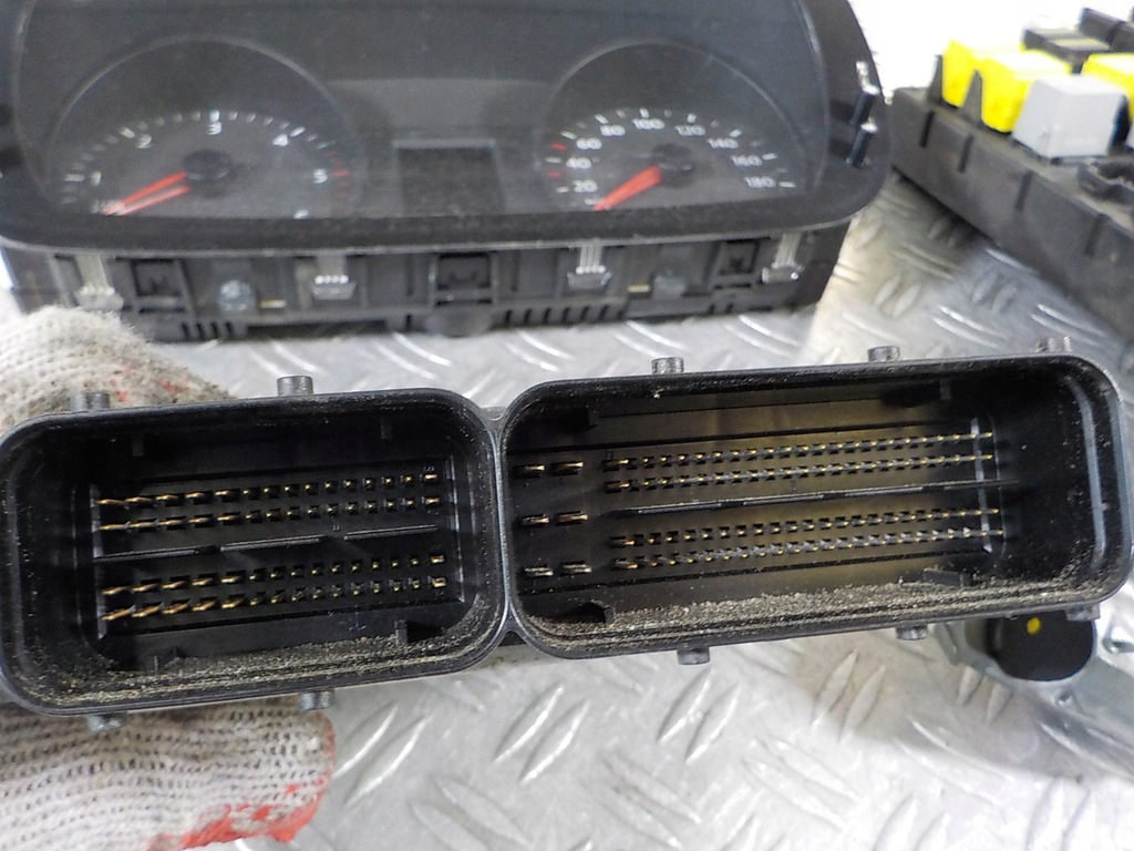 фото №7, Vw crafter 2.0 tdi 12-17 бортовий комп'ютер набір