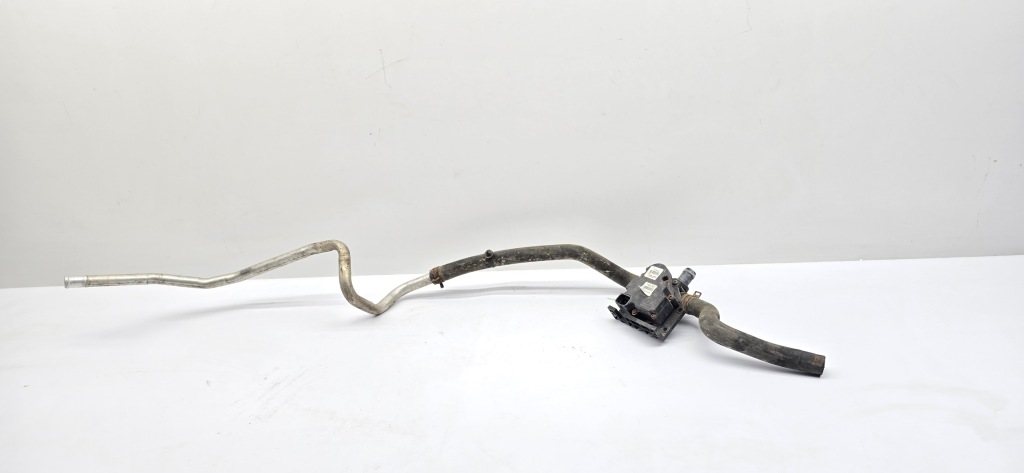 Tesla model s насос клапан воды пабтрубок  6007384-00-b Цена