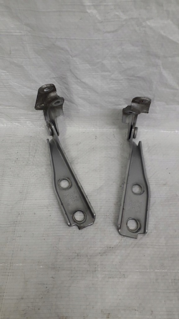 фото №11, Петля капот audi a3 8l lift lz6l ly7w 8l0823301b 8l0823302b lx7z lz9w