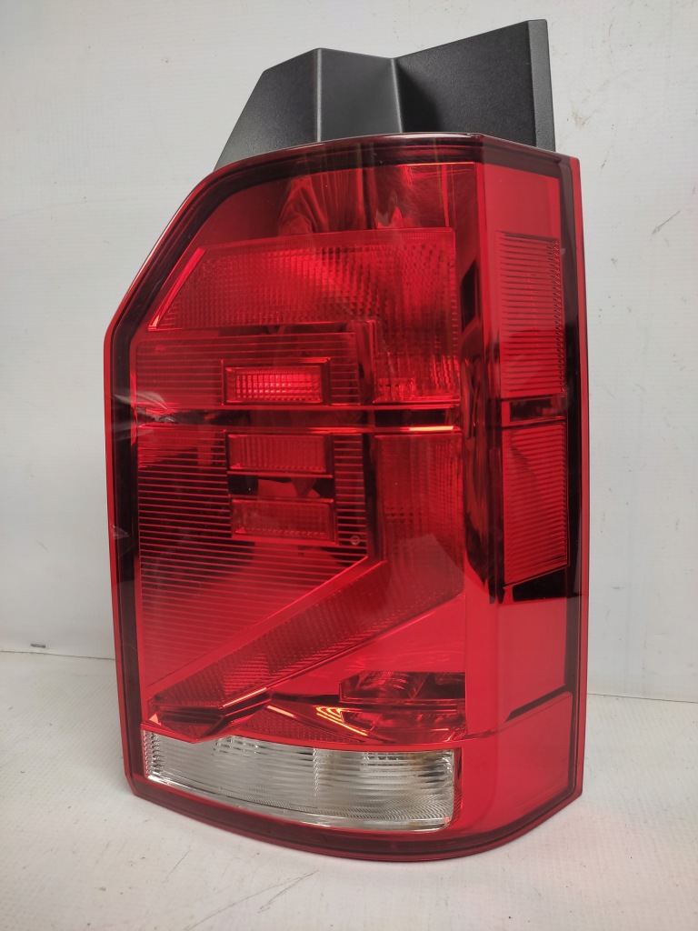 фото №1, Vw transporter t6 lift лампа задняя правая