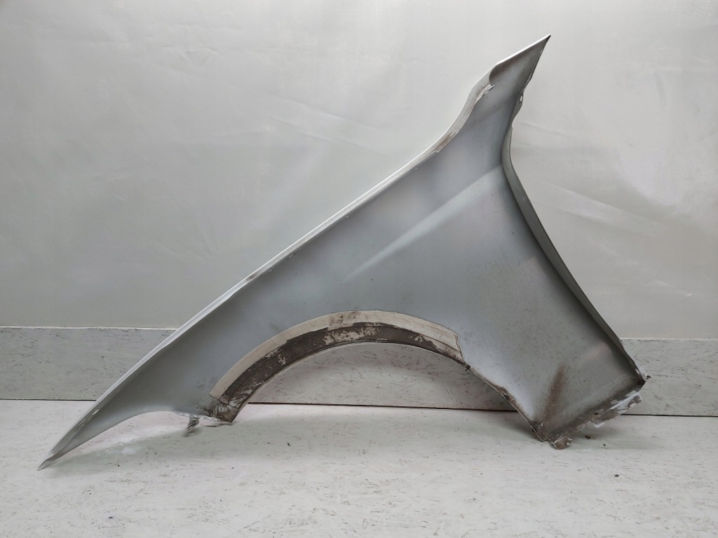 Bmw 1 f20 крыло  передний правый Недорого