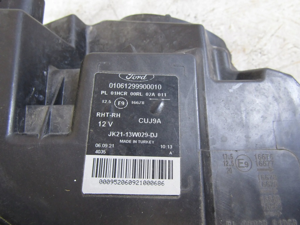 фото №13, Ford transit custom lift лампа правая перед led 18r--