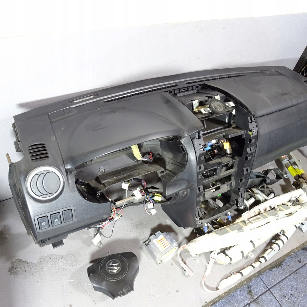 фото №4, Suzuki grand vitara ii консоль приборная панель подушка безопасности