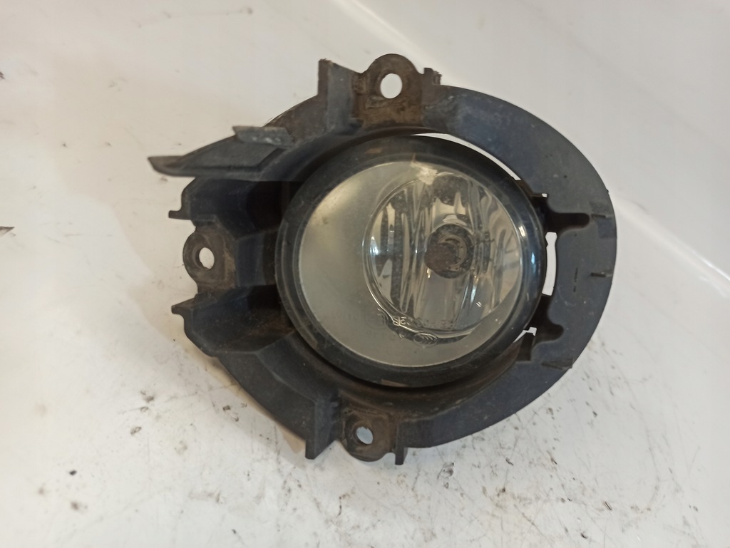 фото №1, Toyota avensis t25 противотуманная фара правый 89210656