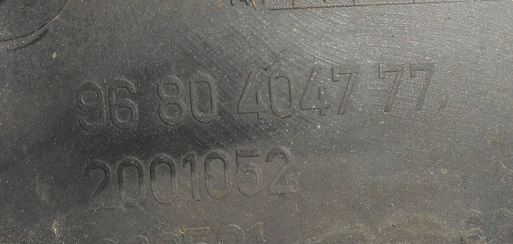 фото №9, Citroen c4 i picasso 06- молдинг накладка бампера права перед 9680404777