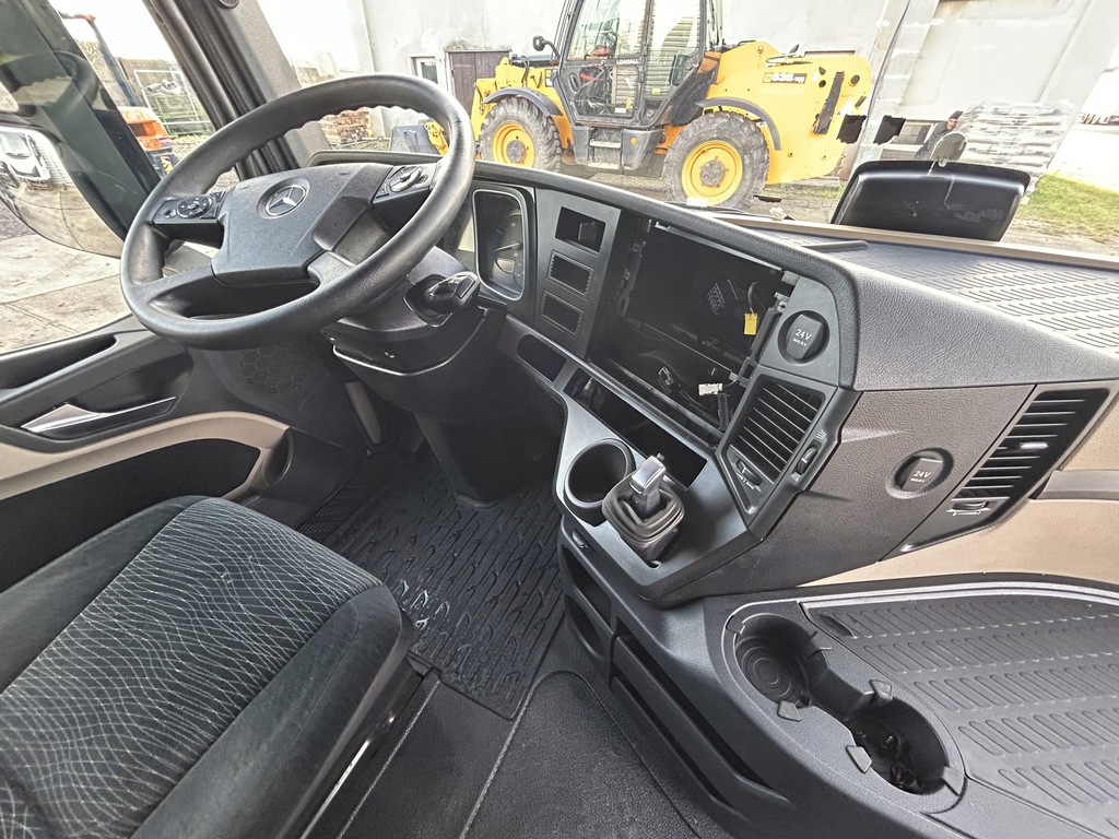 фото №16, Кабина l bigspace 2.50 m mercedes actros mp4