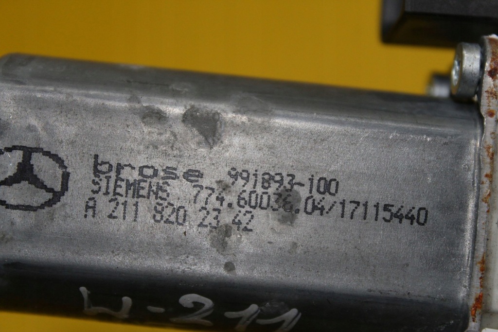 фото №6, Моторчик окон левый задняя w211 a2118202342