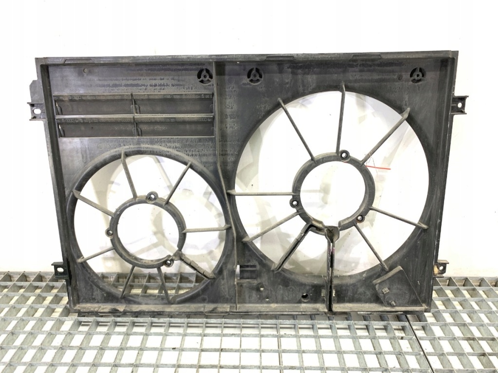 Купити Корпус вентиляторів audi a3 8p