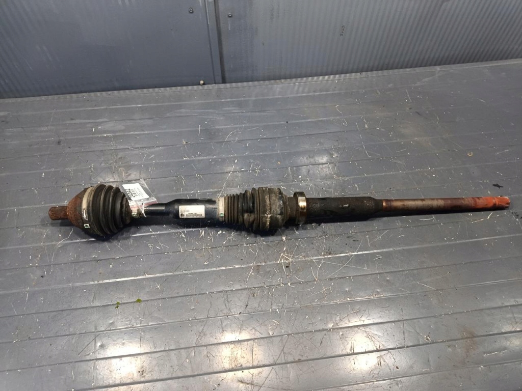 фото №1, Приводной вал правая перед автоматическая коробка передач volvo xc60 i p31272546