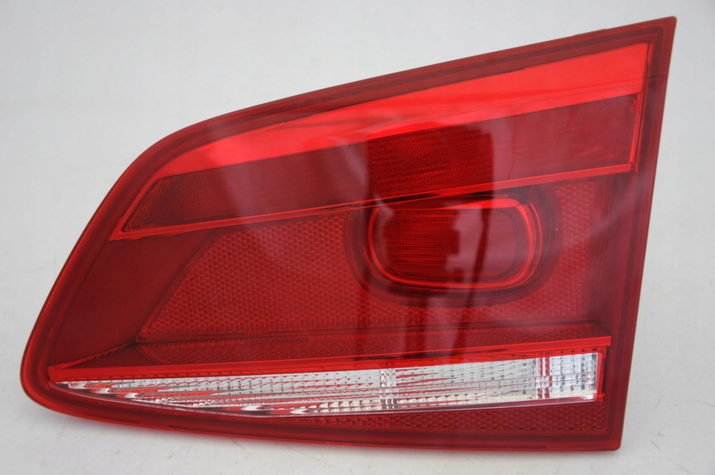 фото №1, Vw passat kombi b7 10-14 лампа задняя led правая now
