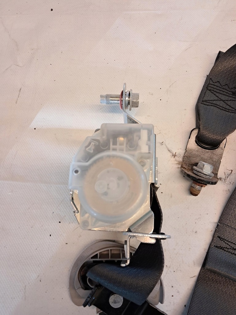 фото №5, Pas безопасности левый задняя 2 ряд kia carens iii